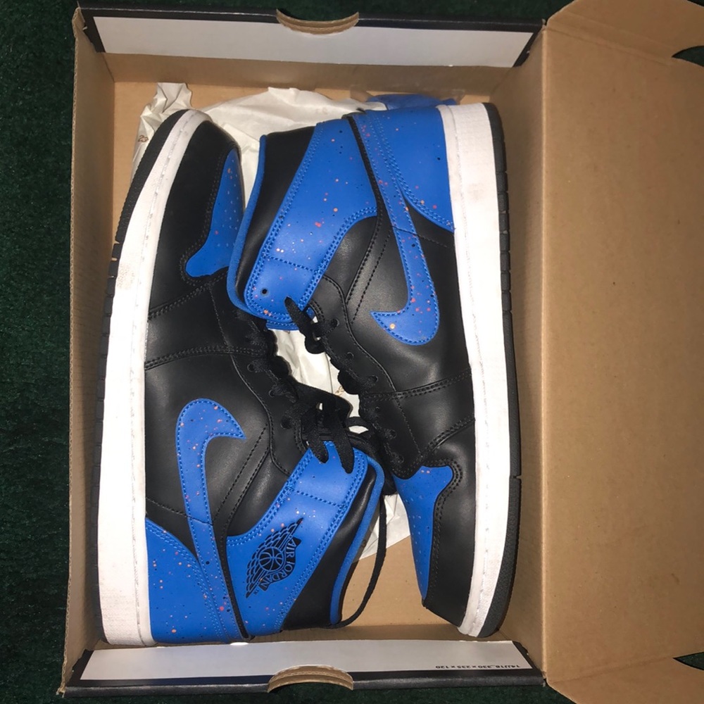 Air Jordan 1 Mid “Royal Paint Splatter”